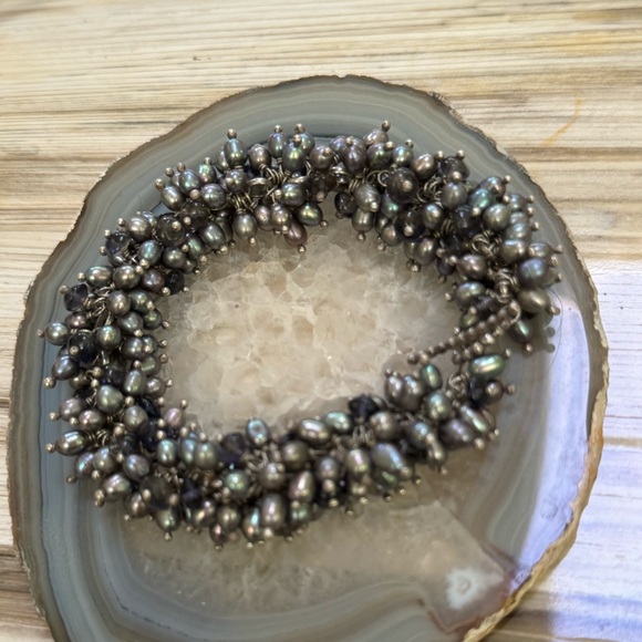 Mini Pearl Cluster Bracelet - Picture 2 of 2